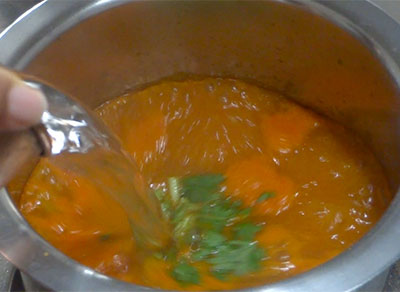 water for simple tomato rasam or saaru