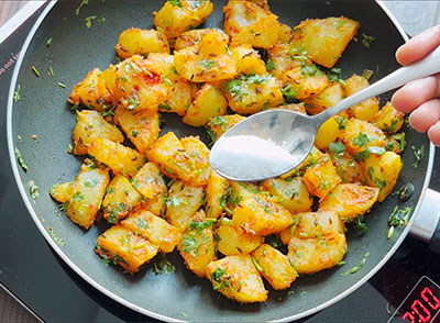 salt for aloo jeera or potato fry recipe