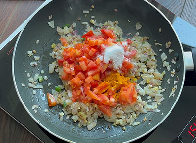 tomatoes for aloo palak recipe