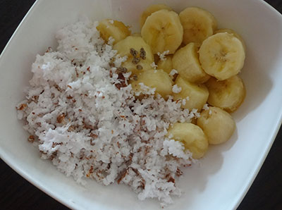 coconut and banana for sihi appa or sweet paddu