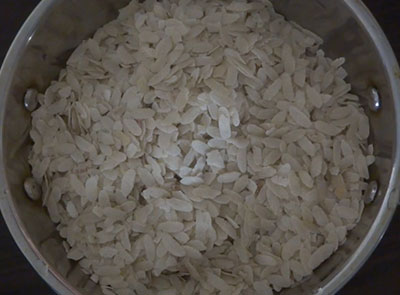 rinse and soak beaten rice for avalakki nuchinunde or nucchinunde