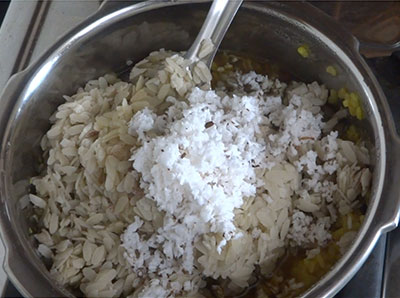 grated coconut for avalakki sweet pongal or sihi huggi
