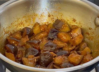 cooked badanekayi gojju or brinjal curry recipe