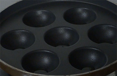 pan for making balekai snacks or raw banana balls