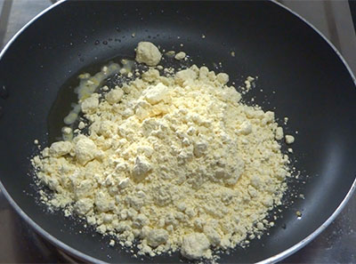 gram flour for besan ladoo or besan unde