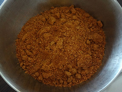 grind the masala for bisi bele bath powder