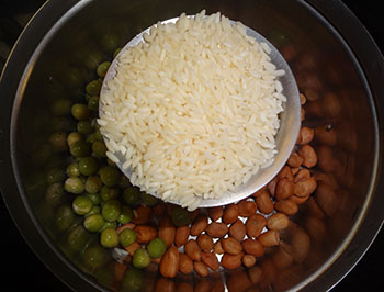 rinse the rice for bisibele bath