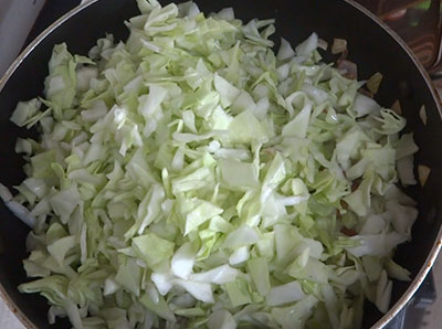 chopped cabbage for cabbage chutney or kosu chutney