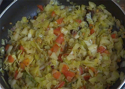 fried ingredients for cabbage chutney or kosu chutney
