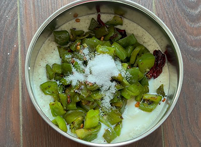 fried capsicum for dappa menasu mosaru sasive or capsicum raita