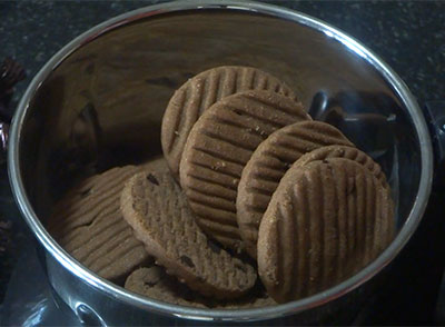 choco chip biscuits for choco bar recipe using happy happy chocochip biscuit