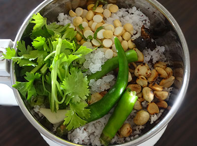 ingredients for bangalore hotel style coconut chutney