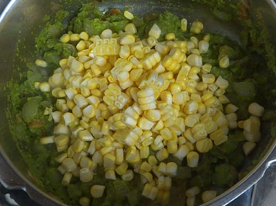 sweet ocrn for corn pulao or corn rice