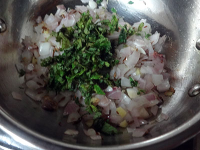 coriander leaves for cutlet or potato peas cutlet