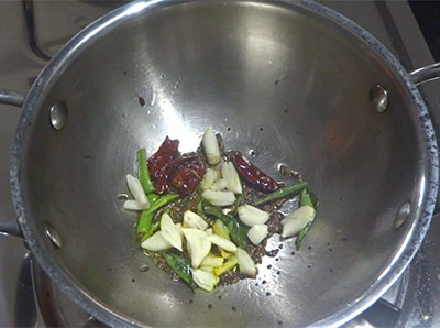 garlic for garlic rasam or bellulli saaru recipe