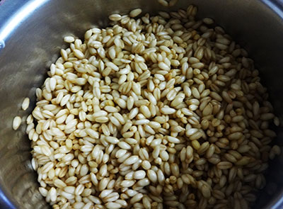 rinse and soak wheat for godhi dose or whole wheat dosa