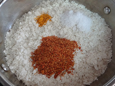 beaten rice and rasam powder for gojjavalakki