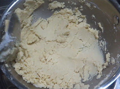 mixing for halkova or maida burfi recipe