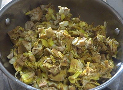 mashed raw jackfruit for halasinakayi palya or raw jackfruit stir fry