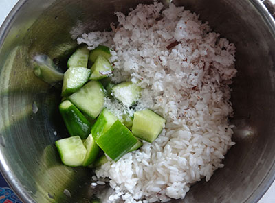 grind rice and coconut for halbai or halubai