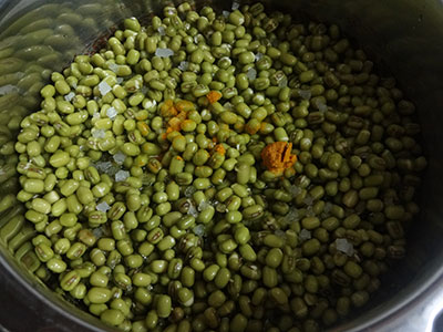 cooking green gram for hesaru kaalu gojju or mung bean curry