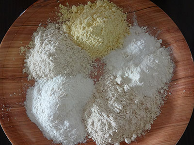 flours for mixed flour poori or hittina vade