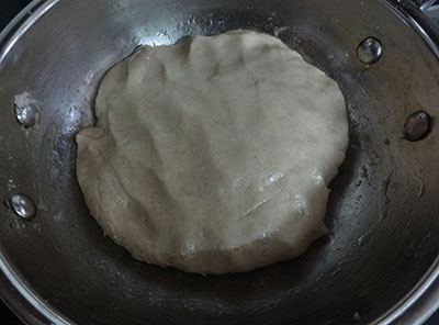 dough for wheat flour kayi holige or kayi obbattu