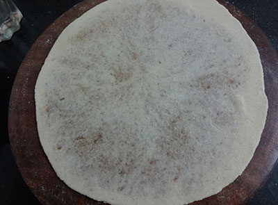 rolled wheat flour kayi holige or kayi obbattu