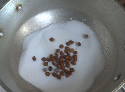 rinsed chickpea for home made roasted gram or roasted chana
