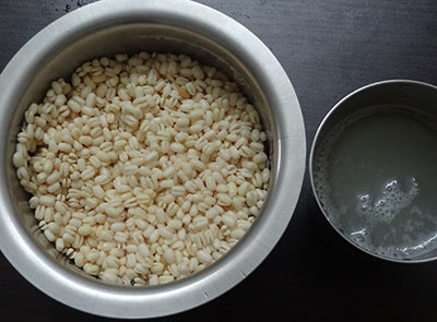 drain water from urad dal and fenugreek seeds