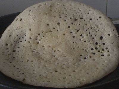 making soft jowar dosa or jolada hittina dose