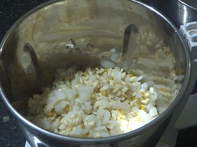 soaked dal and poha for jowar dosa or jolada hittina dose