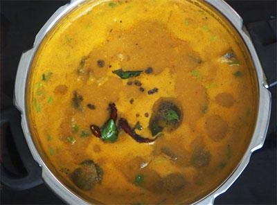 tempering kadlekalu saru or kadle kaalu sambar