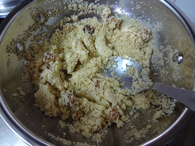 fried rava for kesari bath or rava kesari