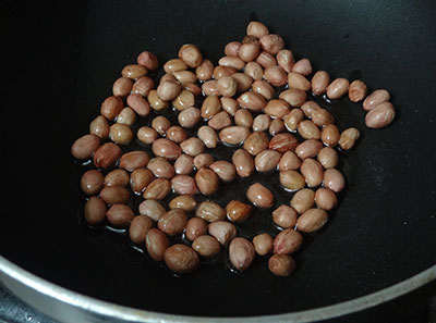 groundnuts for khara mandakki or mandakki chivda