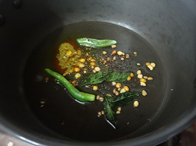 tempering for kosu palya or cabbage stir fry