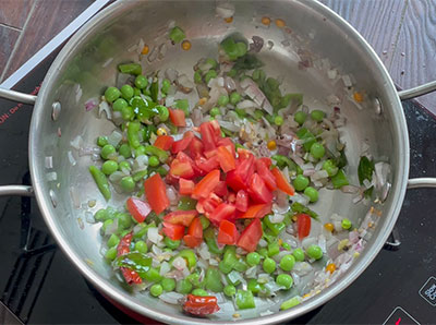 tomato for majjige uppittu or buttermilk upma