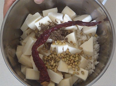 spices for mara genasu dose or tapioca dosa