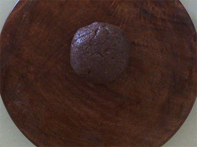cook ragi flour for ragi mudde or ragi balls