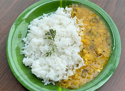 serving mavinakayi tovve or mango dal recipe