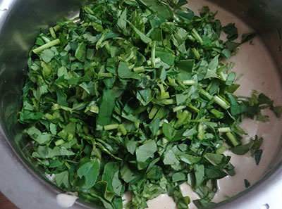 batter for menthe soppu dose or methi leaves dosa