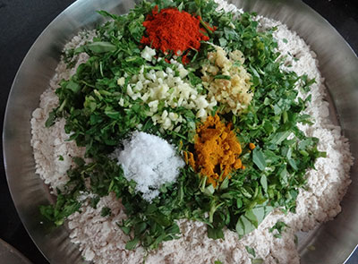 ingredients for methi paratha