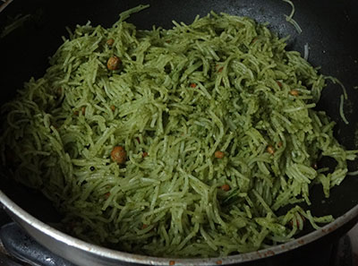 mixing pudina shavige or mint vermicelli