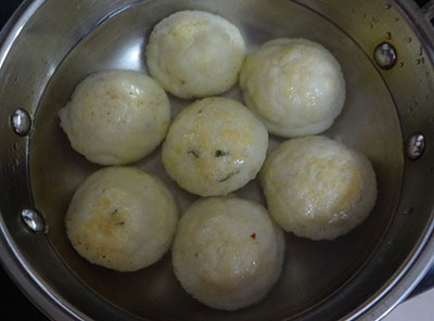 vada in hot water for mosaru vade or curd vada