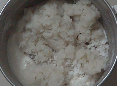 soaked beaten rice for mushti dose or mushti polo