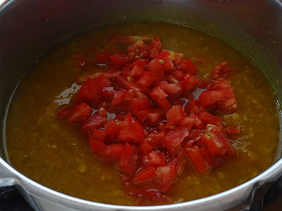 cook tomato for mysuru tomato saaru or mysore rasam