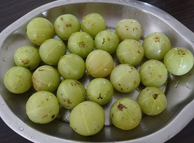 rinsed gooseberry for amla powder or nellikai pudi