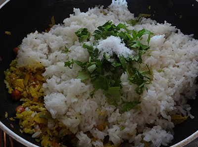 adding rice for nellikai chitranna or amla rice