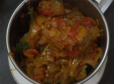 fried ingredients for onion chutney