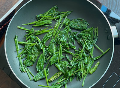 fried leaves for palak soppu tambli recipe or spinach tambuli